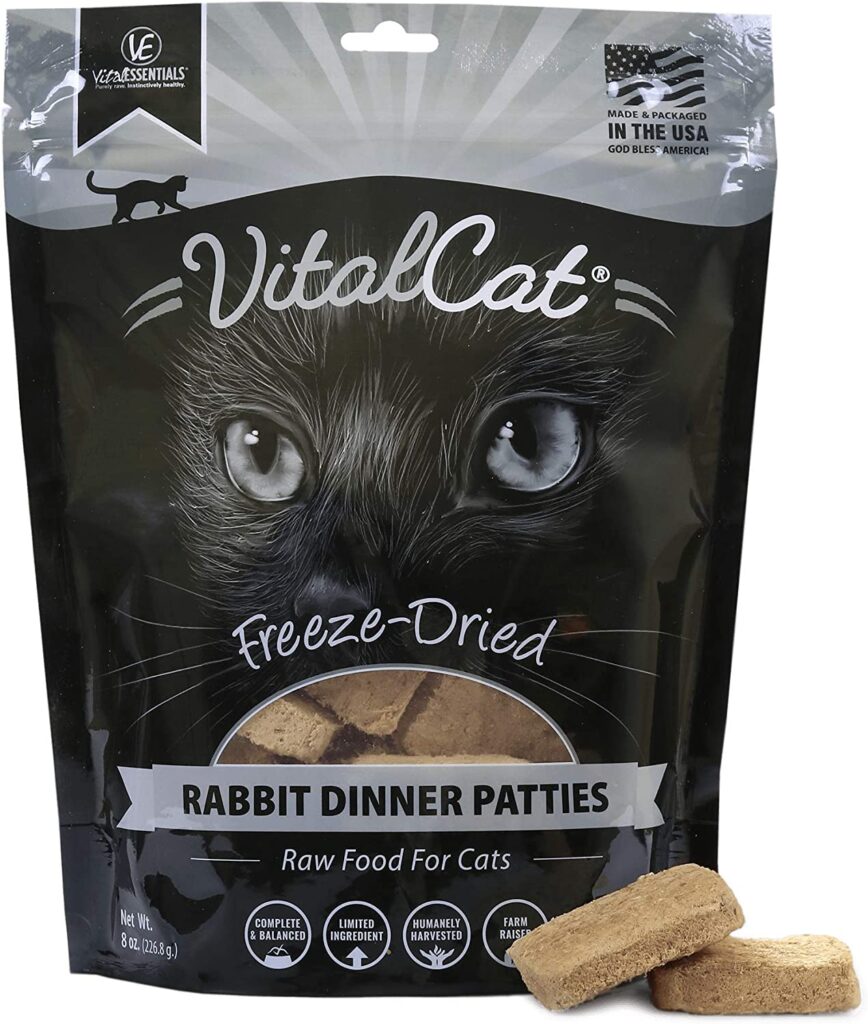 Dinner patties freeze dried rabbit cat food